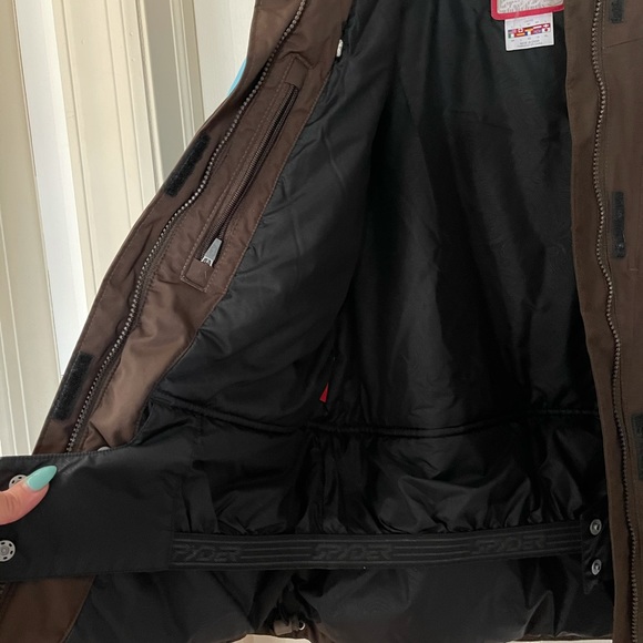 Women’s Spyder ski jacket - Picture 5 of 9